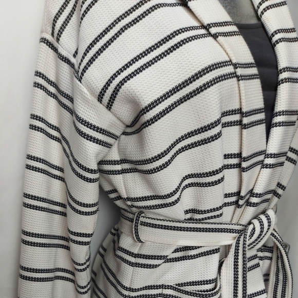 Ivanka Trump Oversized Open Front Cardigan Size 2 - Picture 3 of 4